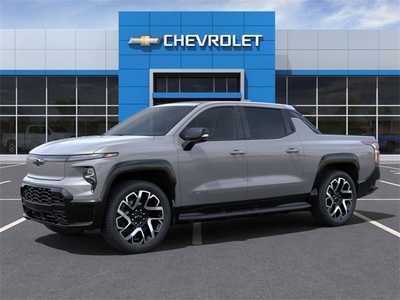 2025 Chevrolet 1500 Crew Cab, $89995. Photo 2