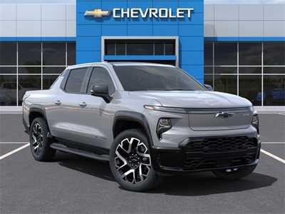 2025 Chevrolet 1500 Crew Cab, $89995. Photo 7