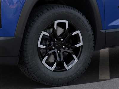2025 Chevrolet Equinox, $35840. Photo 9