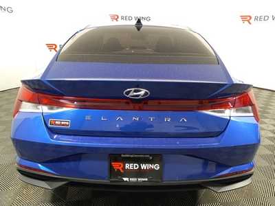 2023 Hyundai Elantra, $20300. Photo 3