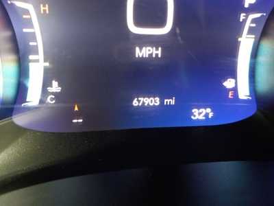 2022 Chrysler Pacifica, $23122. Photo 12