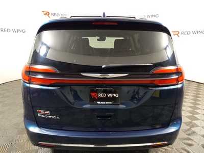 2022 Chrysler Pacifica, $23122. Photo 3