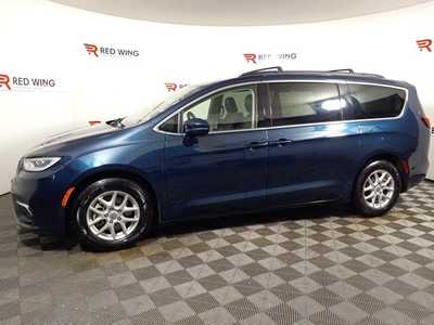 2022 Chrysler Pacifica, $23122. Photo 4
