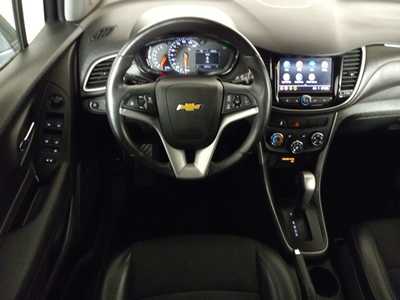 2020 Chevrolet Trax, $13495. Photo 9