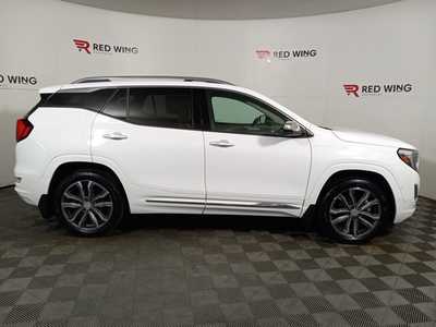 2020 GMC Terrain, $27495. Photo 2