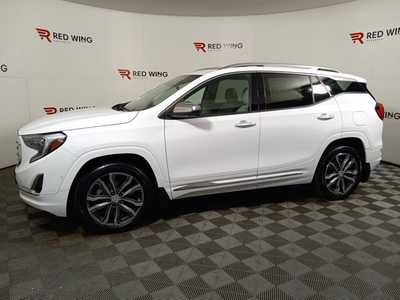 2020 GMC Terrain, $27495. Photo 4