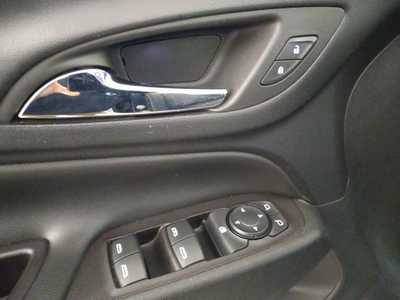 2020 Chevrolet Equinox, $17950. Photo 11