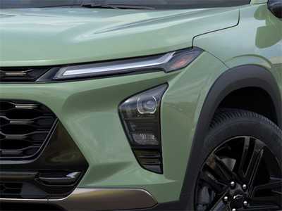 2025 Chevrolet Trax, $27485. Photo 10