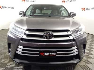 2019 Toyota Highlander, $25800. Photo 6