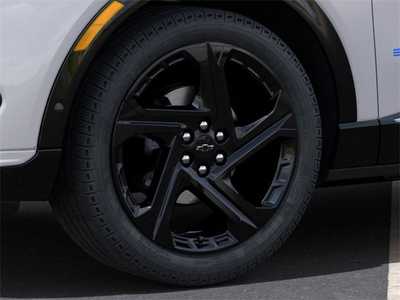 2025 Chevrolet Equinox, $52995. Photo 9