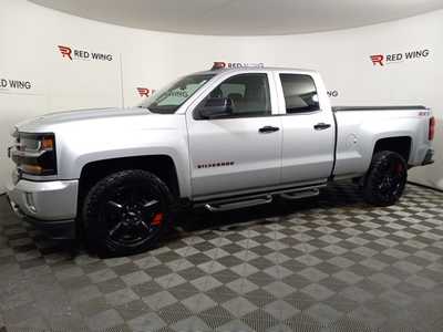 2017 Chevrolet 1500 Ext Cab, $24995. Photo 4