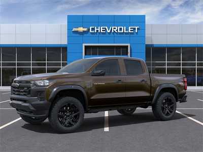 2025 Chevrolet Colorado Crew Cab, $46020. Photo 2