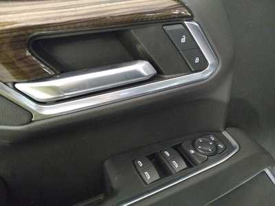 2022 Chevrolet 1500 Crew Cab, $39995. Photo 10