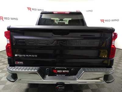 2022 Chevrolet 1500 Crew Cab, $39995. Photo 3