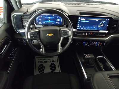2022 Chevrolet 1500 Crew Cab, $39995. Photo 9