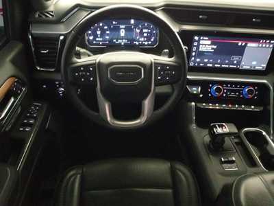 2022 GMC 1500 Crew Cab, $53995. Photo 9