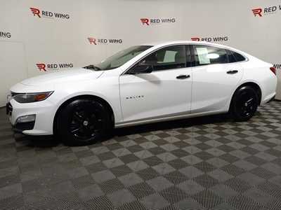 2022 Chevrolet Malibu, $18995. Photo 4