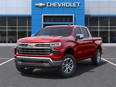 2025 Chevrolet 1500 Crew Cab, $67950. Photo 6