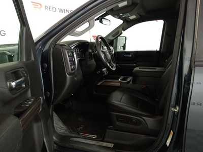 2020 Chevrolet 3500 Crew Cab, $48500. Photo 7