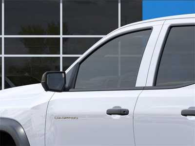 2025 Chevrolet Colorado Crew Cab, $44720. Photo 12