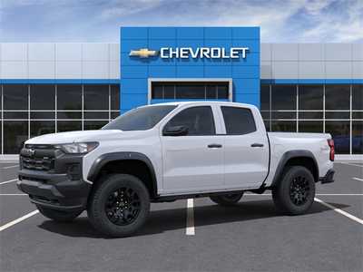 2025 Chevrolet Colorado Crew Cab, $44720. Photo 2