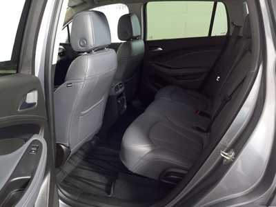 2020 Buick Envision, $23995. Photo 8