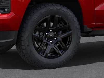 2025 Chevrolet Colorado Crew Cab, $49310. Photo 9