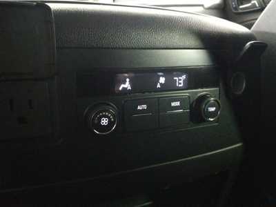2018 Chevrolet Suburban, $17500. Photo 10