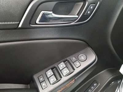 2018 Chevrolet Suburban, $17500. Photo 11