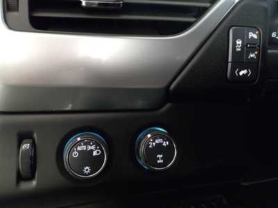 2018 Chevrolet Suburban, $17500. Photo 12