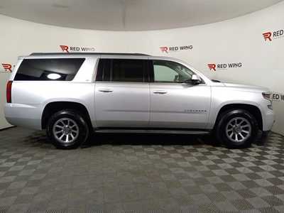 2018 Chevrolet Suburban, $17500. Photo 2