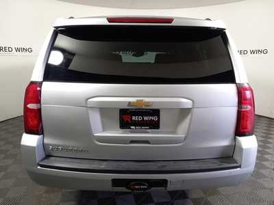 2018 Chevrolet Suburban, $17500. Photo 3
