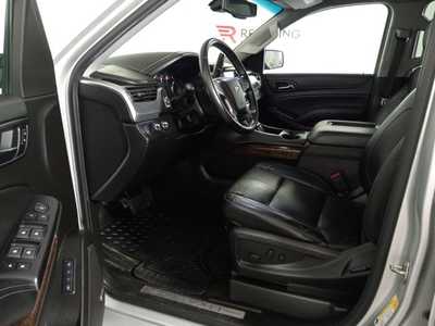2018 Chevrolet Suburban, $17500. Photo 7