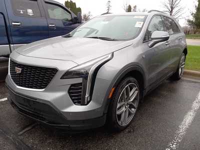 2023 Cadillac XT4, $34500. Photo 3