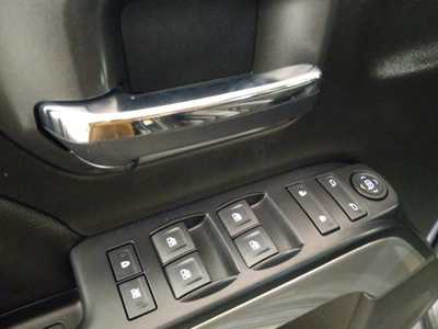 2018 Chevrolet 1500 Crew Cab, $26995. Photo 10