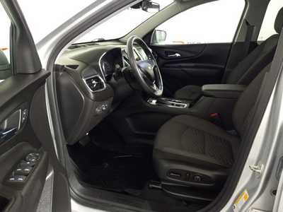 2020 Chevrolet Equinox, $17995. Photo 7