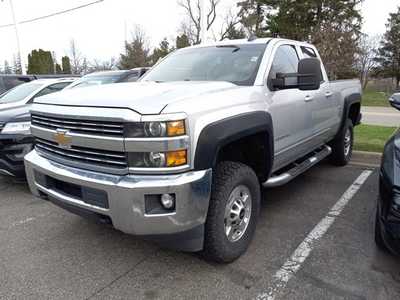 2017 Chevrolet 2500 Ext Cab, $22995. Photo 3