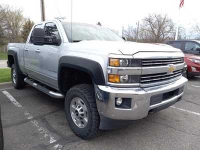2017 Chevrolet 2500 Ext Cab, $22995. Photo 1