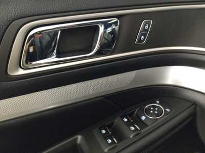 2016 Ford Explorer, $15995. Photo 11