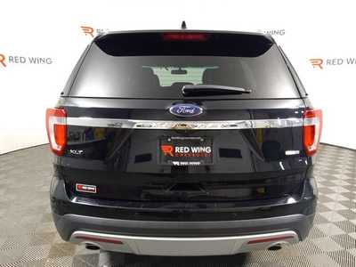 2016 Ford Explorer, $15995. Photo 3