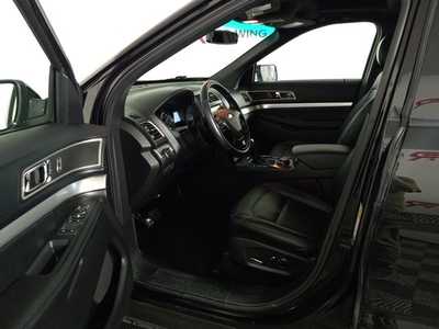 2016 Ford Explorer, $15995. Photo 7
