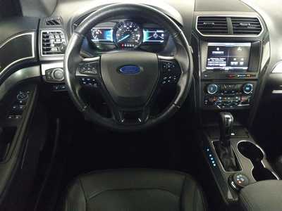 2016 Ford Explorer, $15995. Photo 9