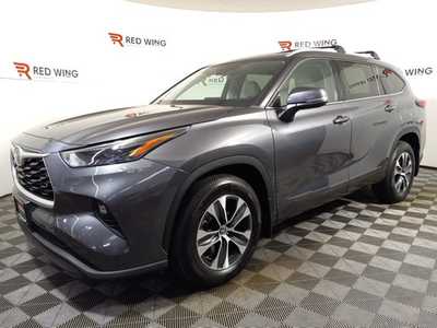 2022 Toyota Highlander, $41995. Photo 5