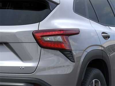 2025 Chevrolet Trax, $25385. Photo 11