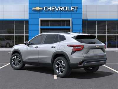 2025 Chevrolet Trax, $25385. Photo 3
