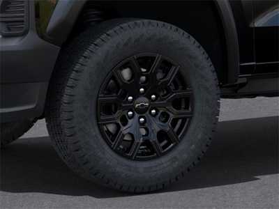 2025 Chevrolet Colorado Crew Cab, $45145. Photo 9