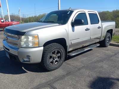 2009 Chevrolet 1500 Crew Cab, $3995. Photo 3