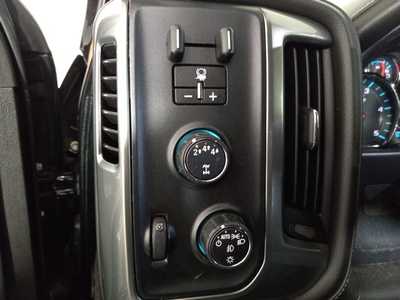2018 Chevrolet 3500 Crew Cab, $45995. Photo 11