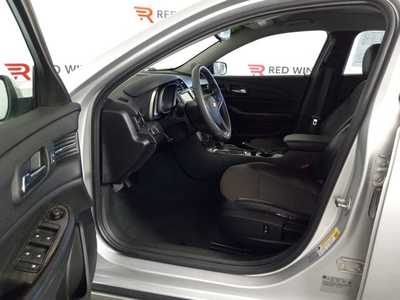 2016 Chevrolet Malibu, $9995. Photo 7
