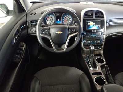 2016 Chevrolet Malibu, $9995. Photo 9